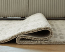Load image into Gallery viewer, Maconville Large Rug - 46 Furniture and Mattress Gallery
