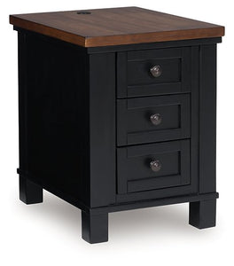 Wildenauer Chairside End Table - 46 Furniture and Mattress Gallery
