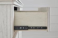 Load image into Gallery viewer, Robbinsdale Bedroom Set
