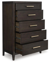Load image into Gallery viewer, Westonfort Chest of Drawers
