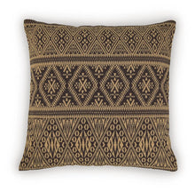 Load image into Gallery viewer, Davinwood Pillow

