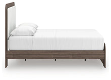 Load image into Gallery viewer, Kendanport Upholstered Bed
