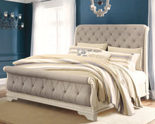 Load image into Gallery viewer, Realyn Bedroom Set
