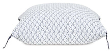 Load image into Gallery viewer, DreamCloudTM Classic / Pillow (Set of 4)
