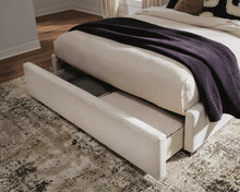 Load image into Gallery viewer, Brizmore Bed
