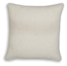 Load image into Gallery viewer, Viveka Pillow (Set of 4)
