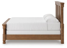 Load image into Gallery viewer, Rowlenstown Bedroom Set
