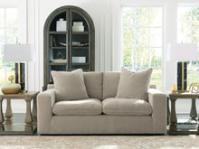 Load image into Gallery viewer, Maxton Heights Loveseat
