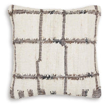 Load image into Gallery viewer, Wimings Pillow (Set of 4)
