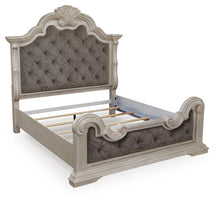 Load image into Gallery viewer, Bruchandi Upholstered Bed
