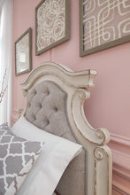 Load image into Gallery viewer, Realyn Upholstered Bed
