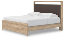 Load image into Gallery viewer, Kinlanni Upholstered Bed
