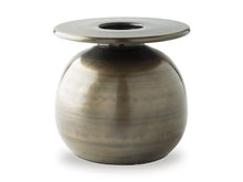 Load image into Gallery viewer, Fedorleigh Vase
